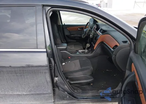 2015 Chevrolet Traverse 1Lt z USA, uszkodzony, nr VIN 1GNKRGKD3FJ276948